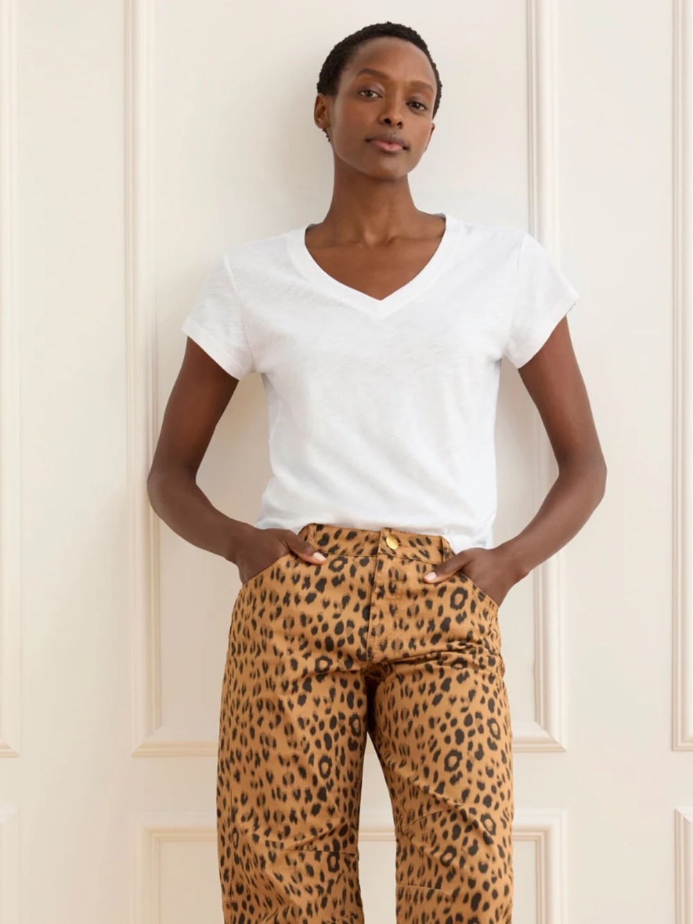 cabi V-neck Tee - Spring 2026